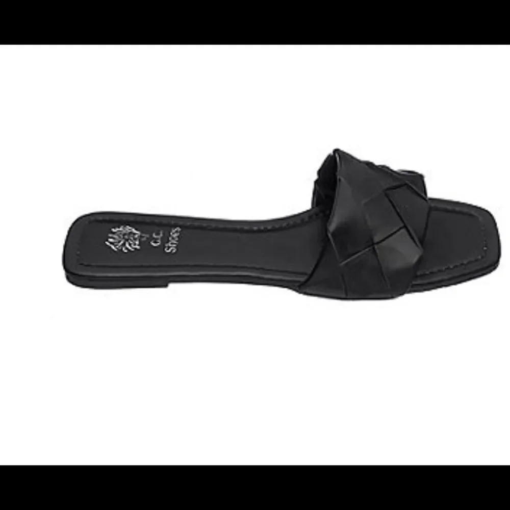 GC Shoes Womens Claudine Flat Sandals